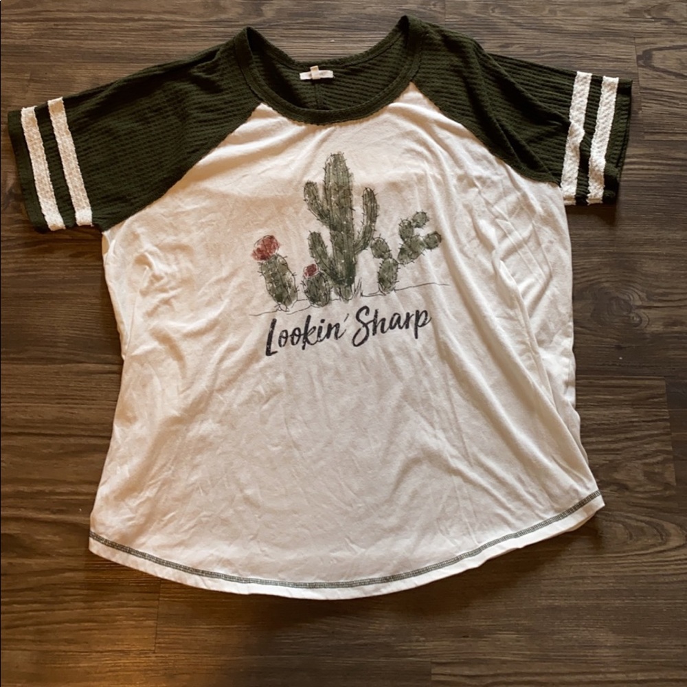 Maurices top